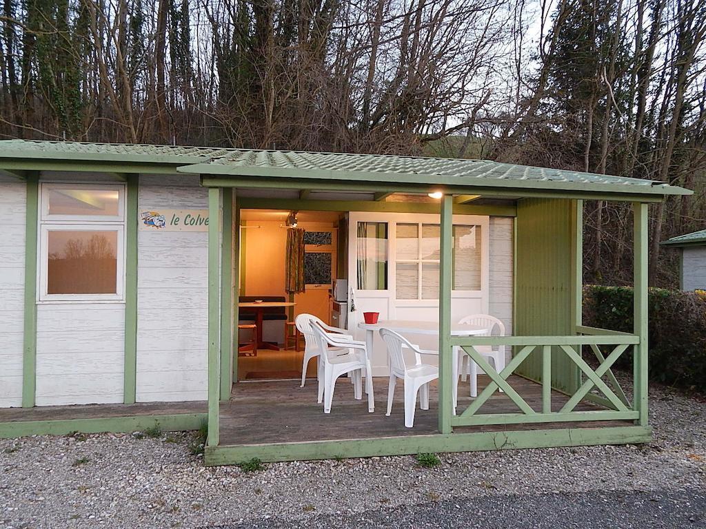 ホテルCamping Du Moulin Meyrieu-les-Etangs エクステリア 写真