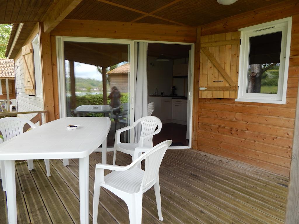 ホテルCamping Du Moulin Meyrieu-les-Etangs 部屋 写真